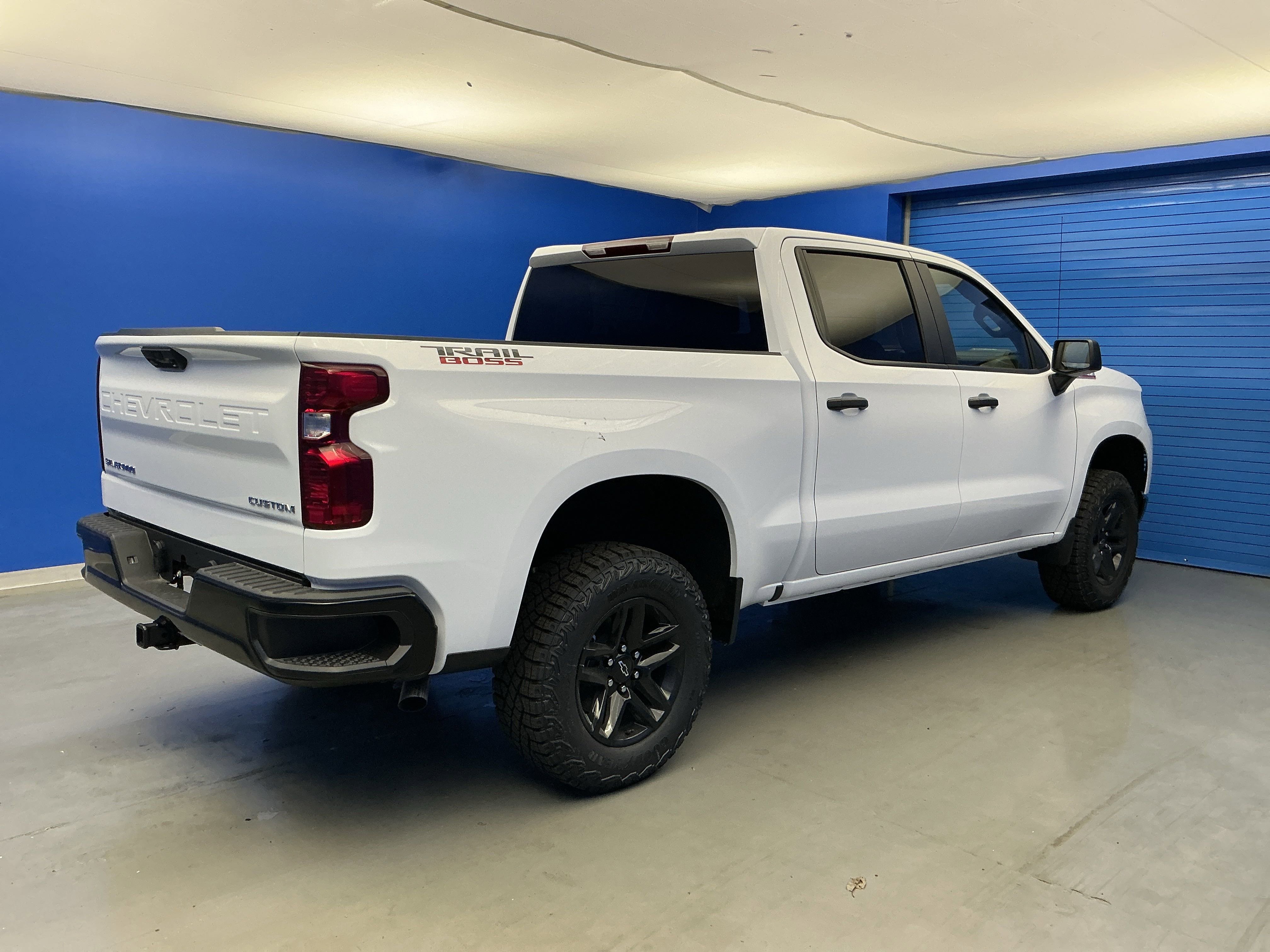 2025 Chevrolet Silverado 1500 Custom Trail Boss photo 7