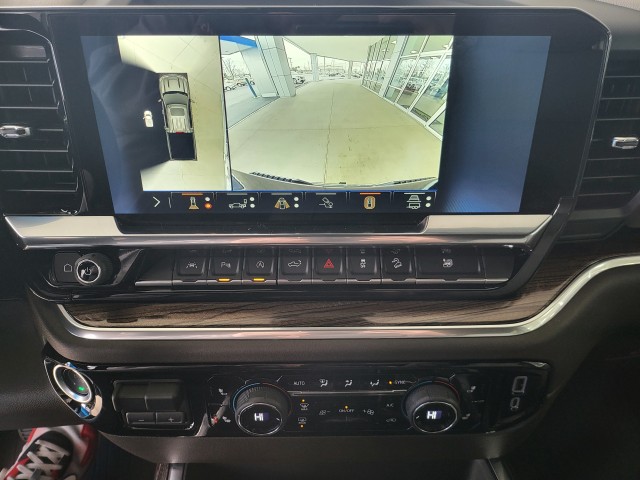 2025 Chevrolet Silverado 1500 LT photo 4
