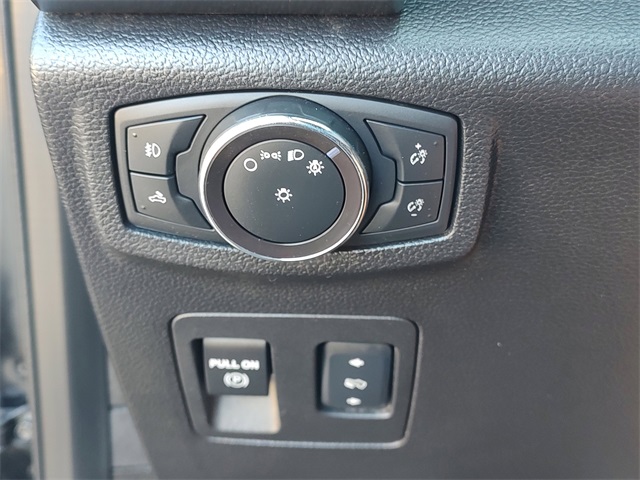 2018 Ford F-150 XLT photo 22