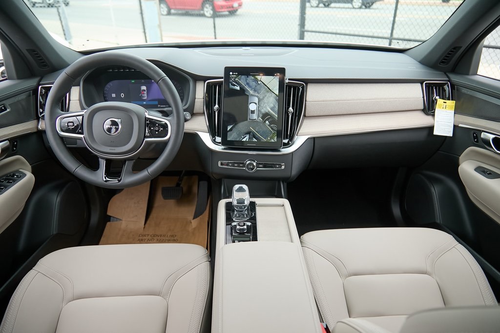 2026 VOLVO XC90 - Image 25