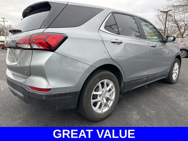 2024 Chevrolet Equinox LT photo 3