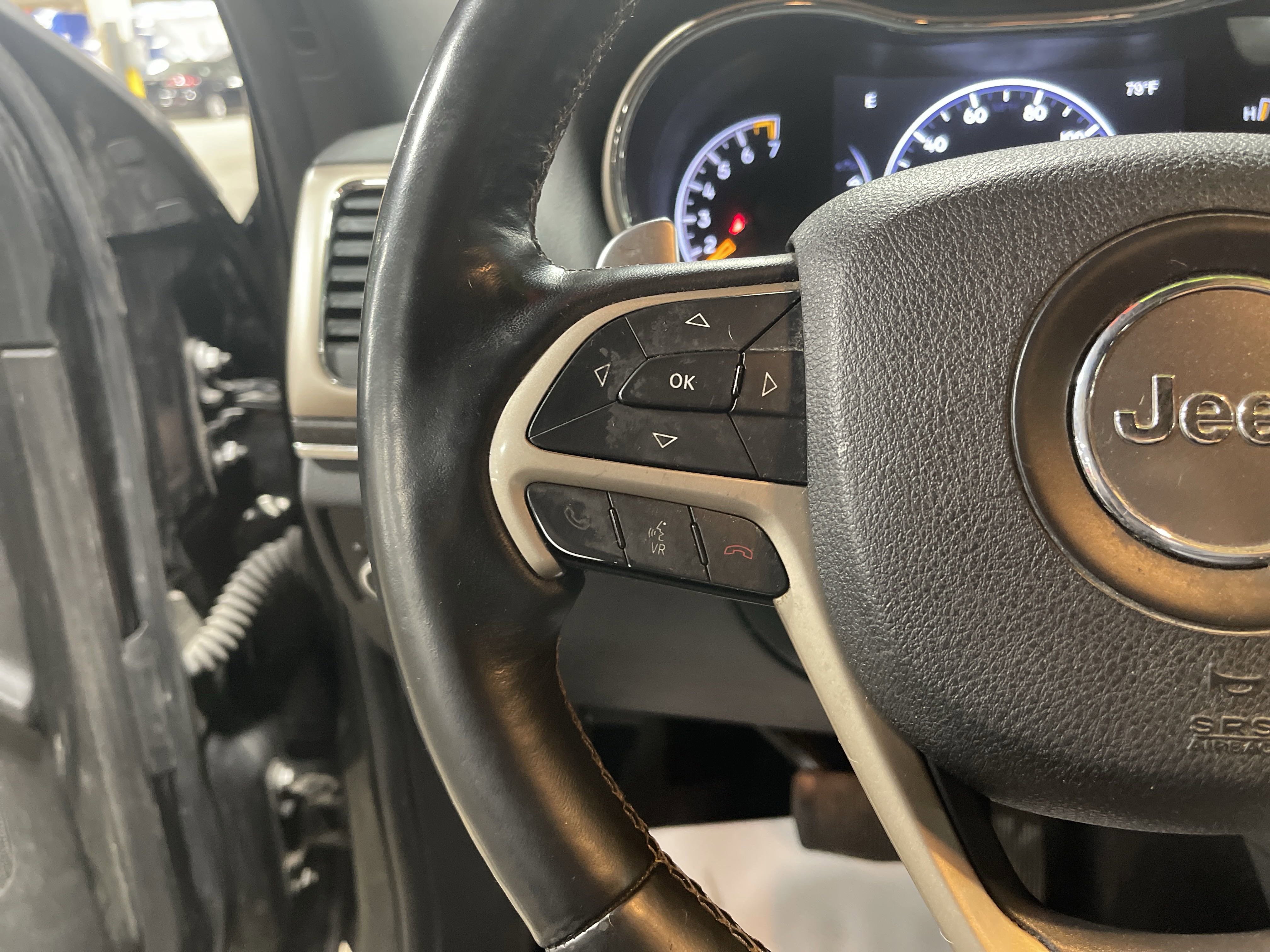 2016 Jeep Grand Cherokee Limited photo 9