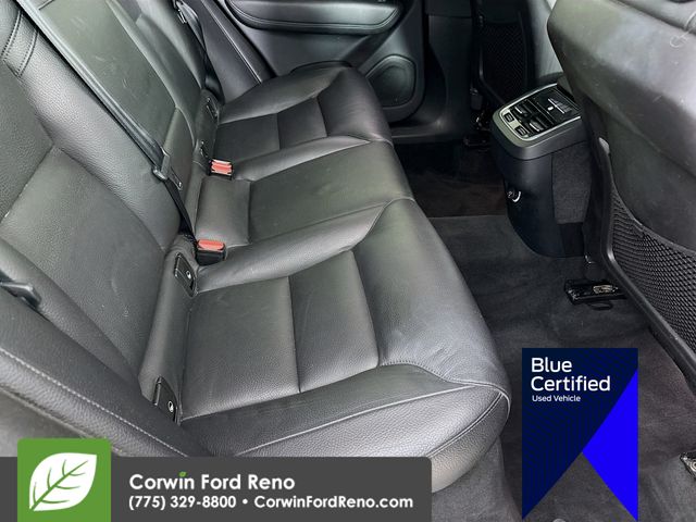 2019 Volvo XC60 T6 Inscription photo 2