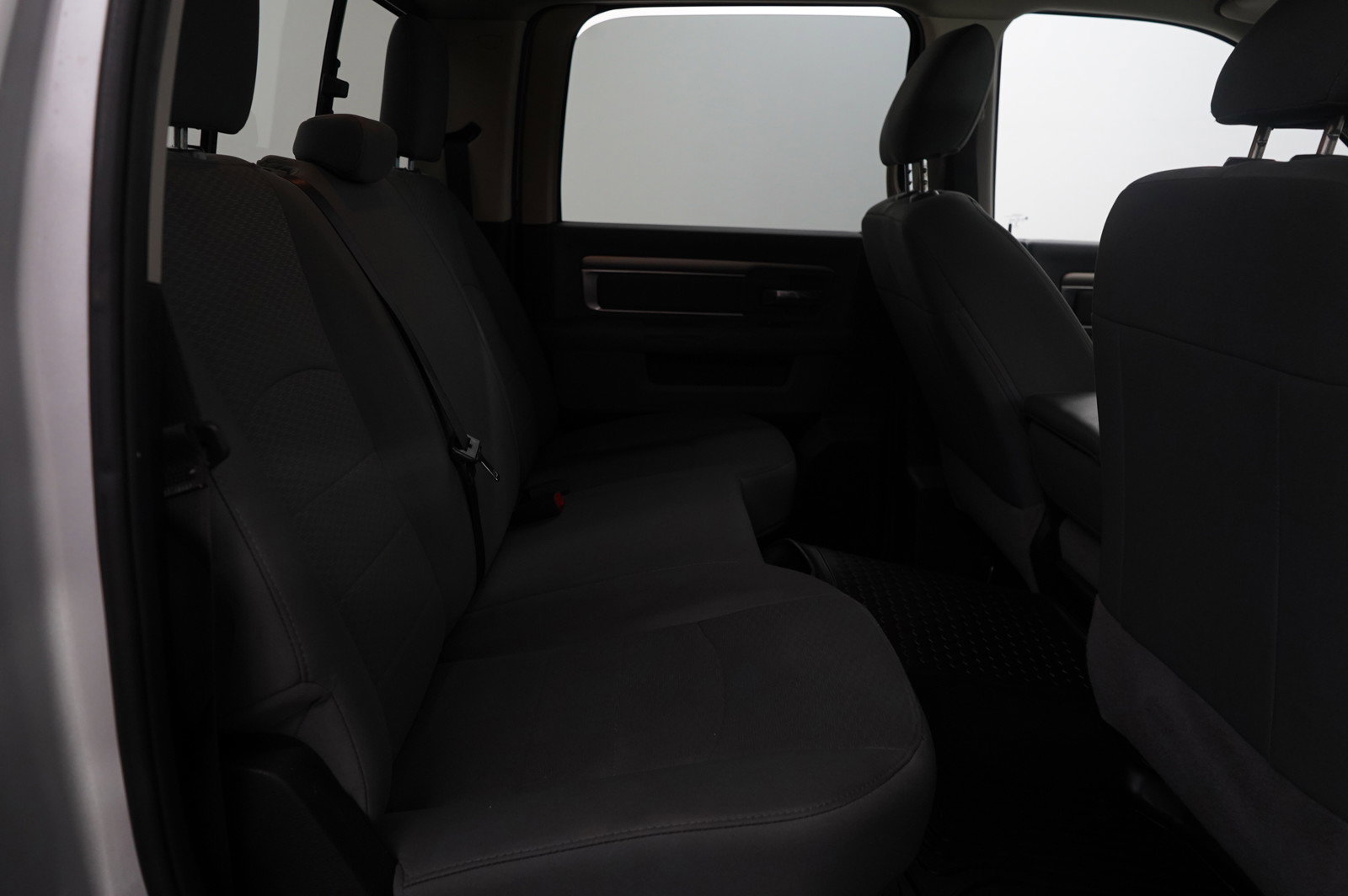 2018 Ram 1500 SLT photo 11