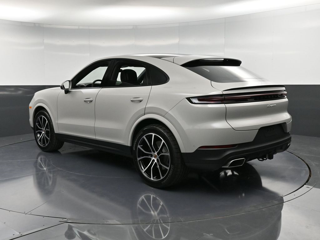 2026 Porsche Cayenne Coupe photo 2
