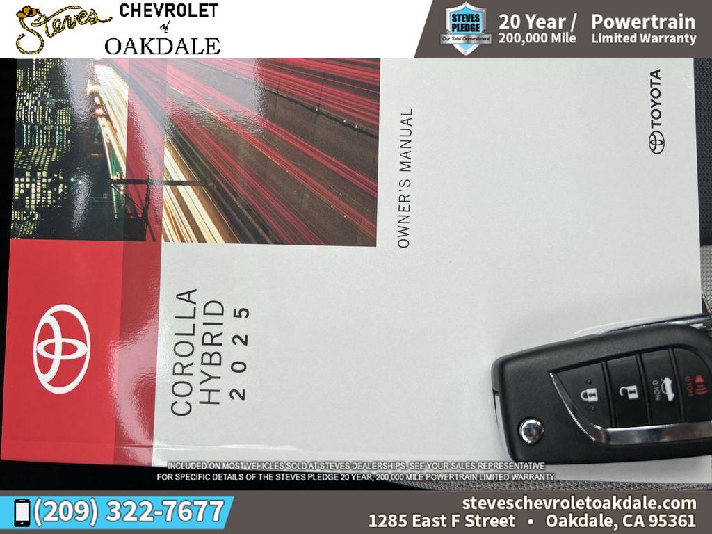 2025 Toyota Corolla Hybrid LE photo 33