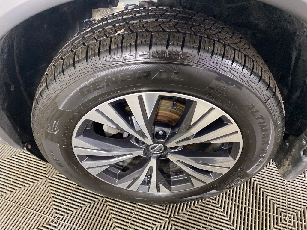 2021 Nissan Rogue SV photo 24