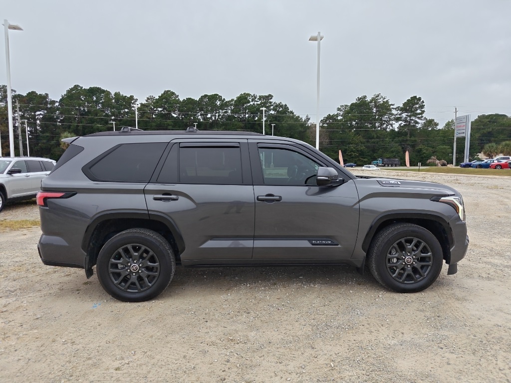 2023 Toyota Sequoia Platinum photo 7