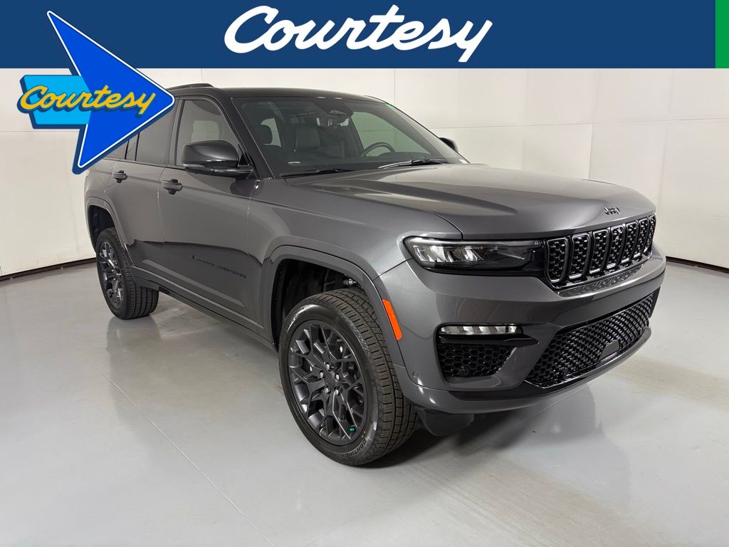 2025 Jeep Grand Cherokee Summit's photo