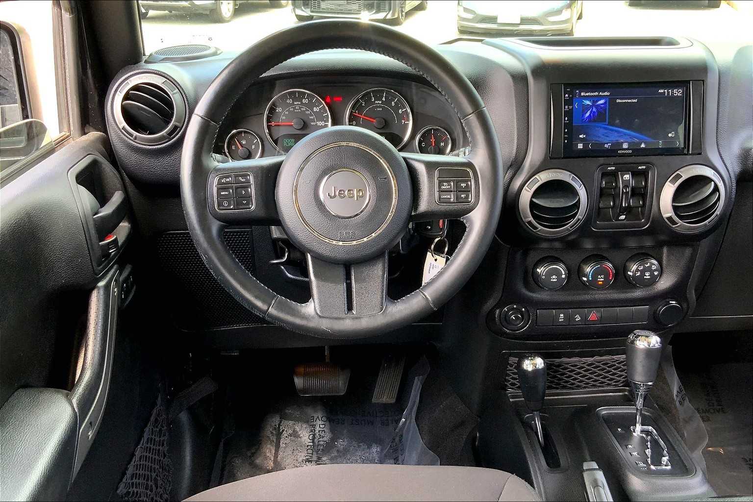 2017 Jeep Wrangler Unlimited Sport photo 5