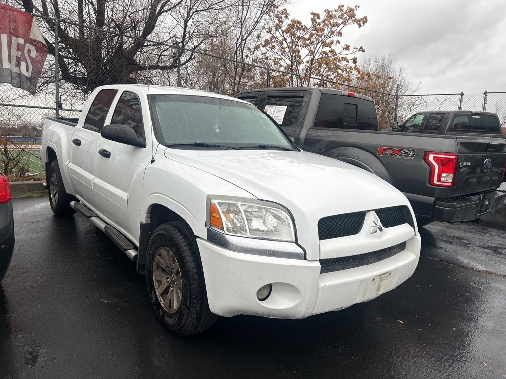 2007 Mitsubishi Raider LS 2wd's photo