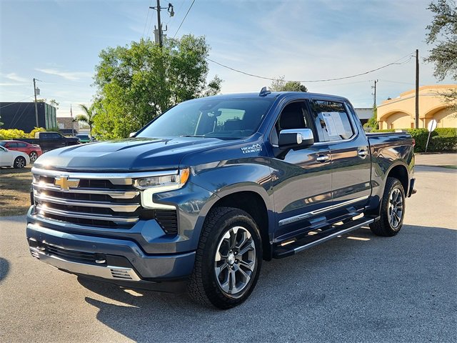 2024 Chevrolet Silverado 1500 High Country photo 2