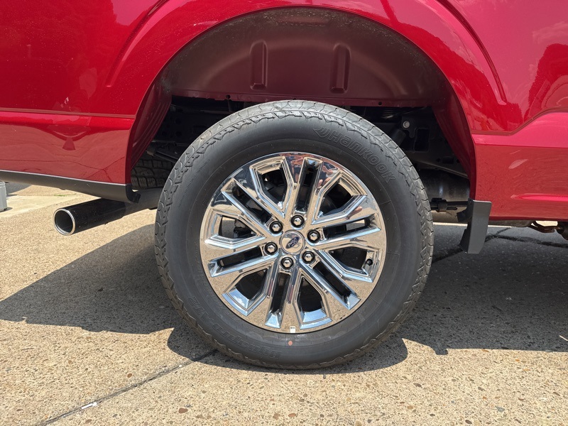 2025 Ford F-150 XLT photo 7