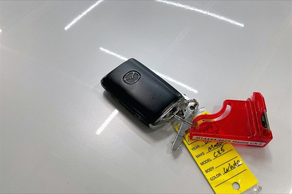 2025 MAZDA CX-5 - Image 10