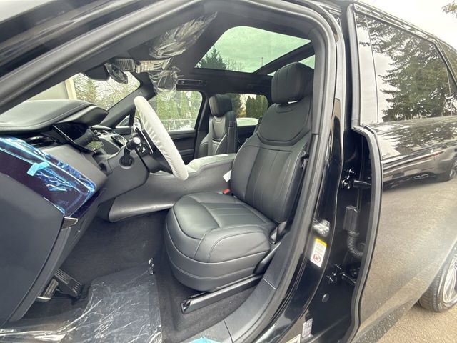 2025 Land Rover Range Rover Sport SE photo 2