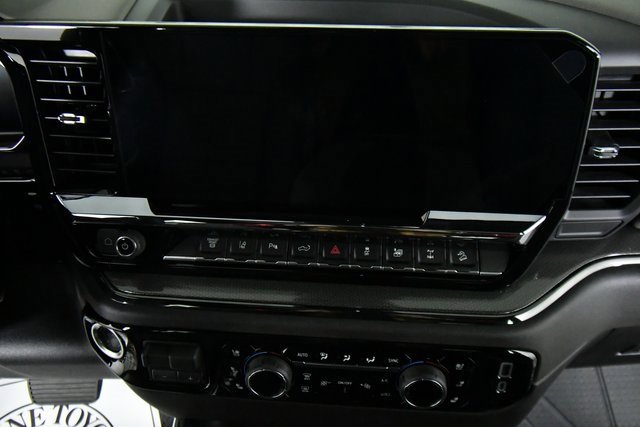 2026 Chevrolet Silverado 2500HD ZR2 photo 3