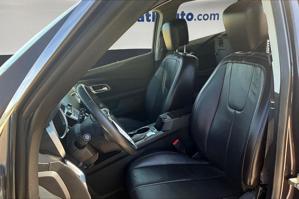 2015 Chevrolet Equinox LT photo 16