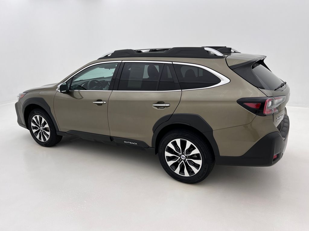 2024 Subaru Outback Touring photo 13