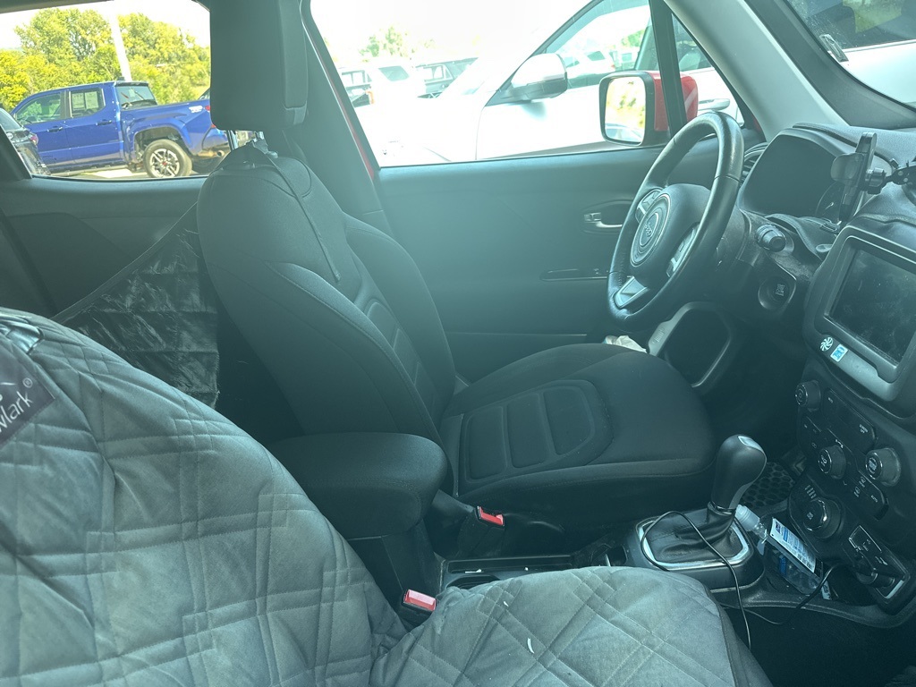 Used 2018 Jeep Renegade Latitude with VIN ZACCJBBB7JPJ09889 for sale in Winona, Minnesota