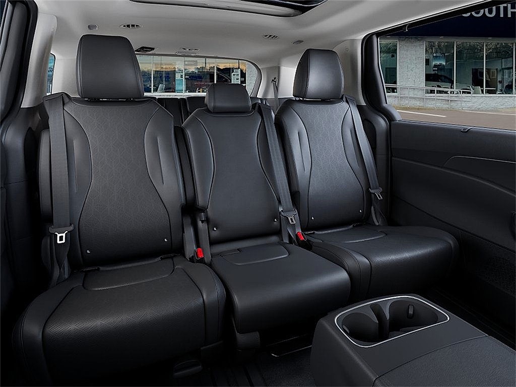 2026 Kia Carnival SX photo 15