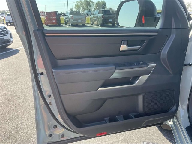 2025 Toyota Tundra SR5 photo 15
