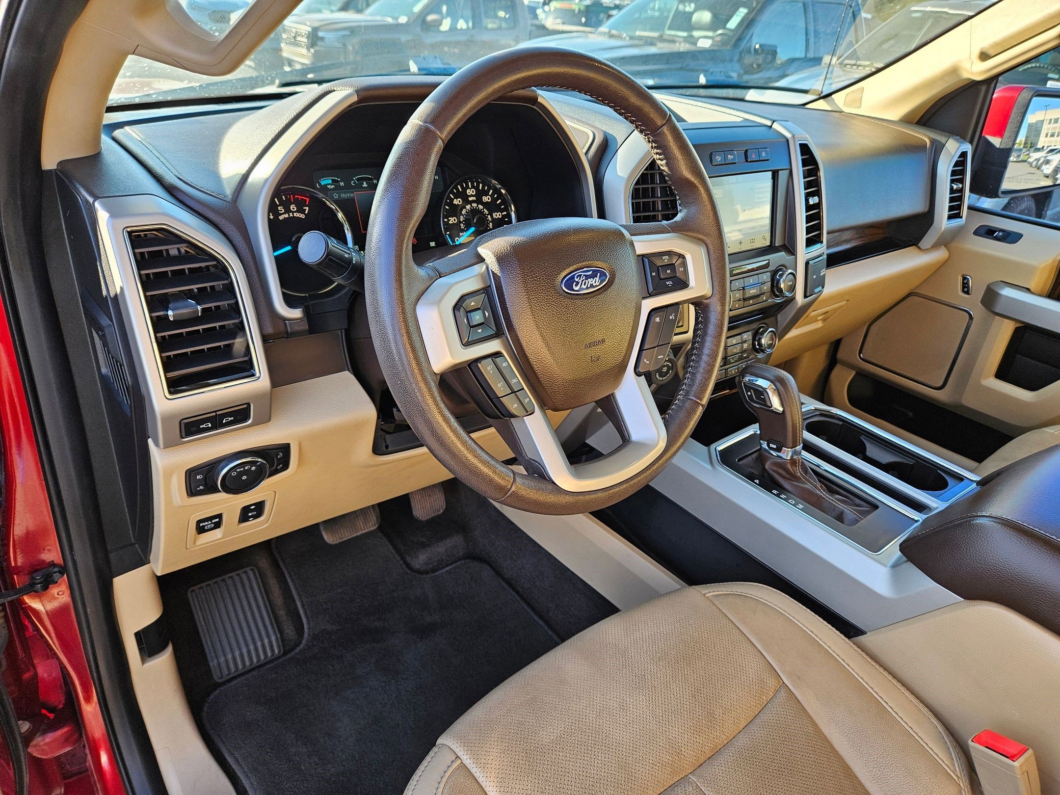 2018 Ford F-150 Lariat photo 11