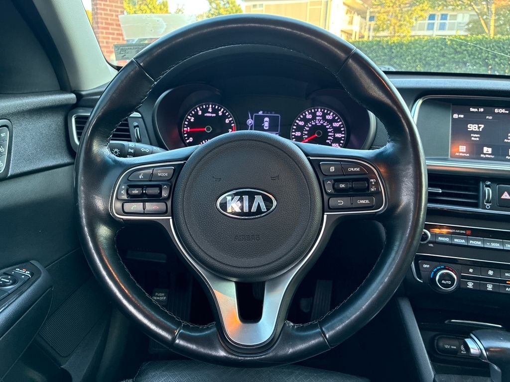 2018 Kia Optima EX photo 14