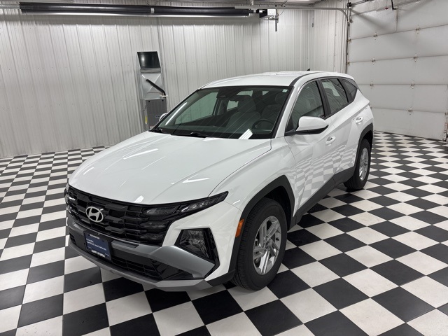 2025 Hyundai Tucson SE's photo