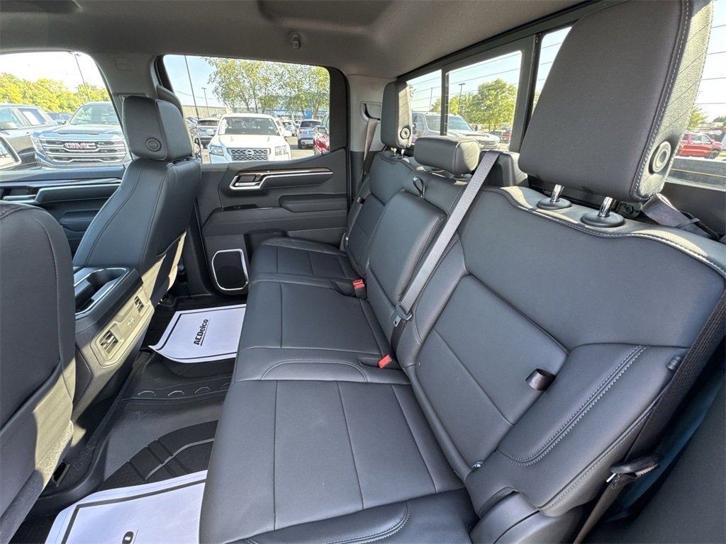 2026 Chevrolet Silverado 1500 RST photo 20