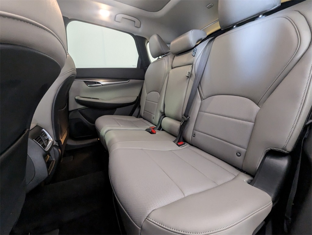 2025 Infiniti QX50 Luxe AWD photo 6