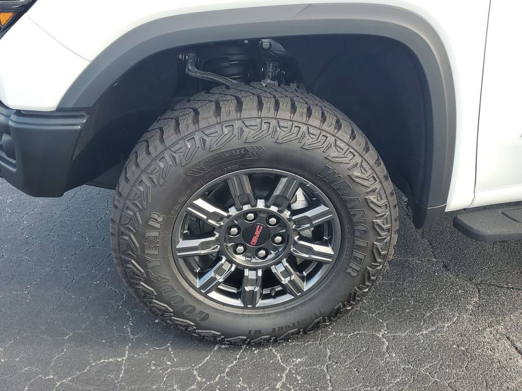 2025 Gmc Sierra AT4X photo 17