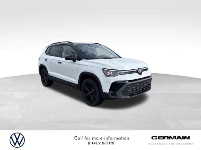 2025 Volkswagen Taos SE photo 3