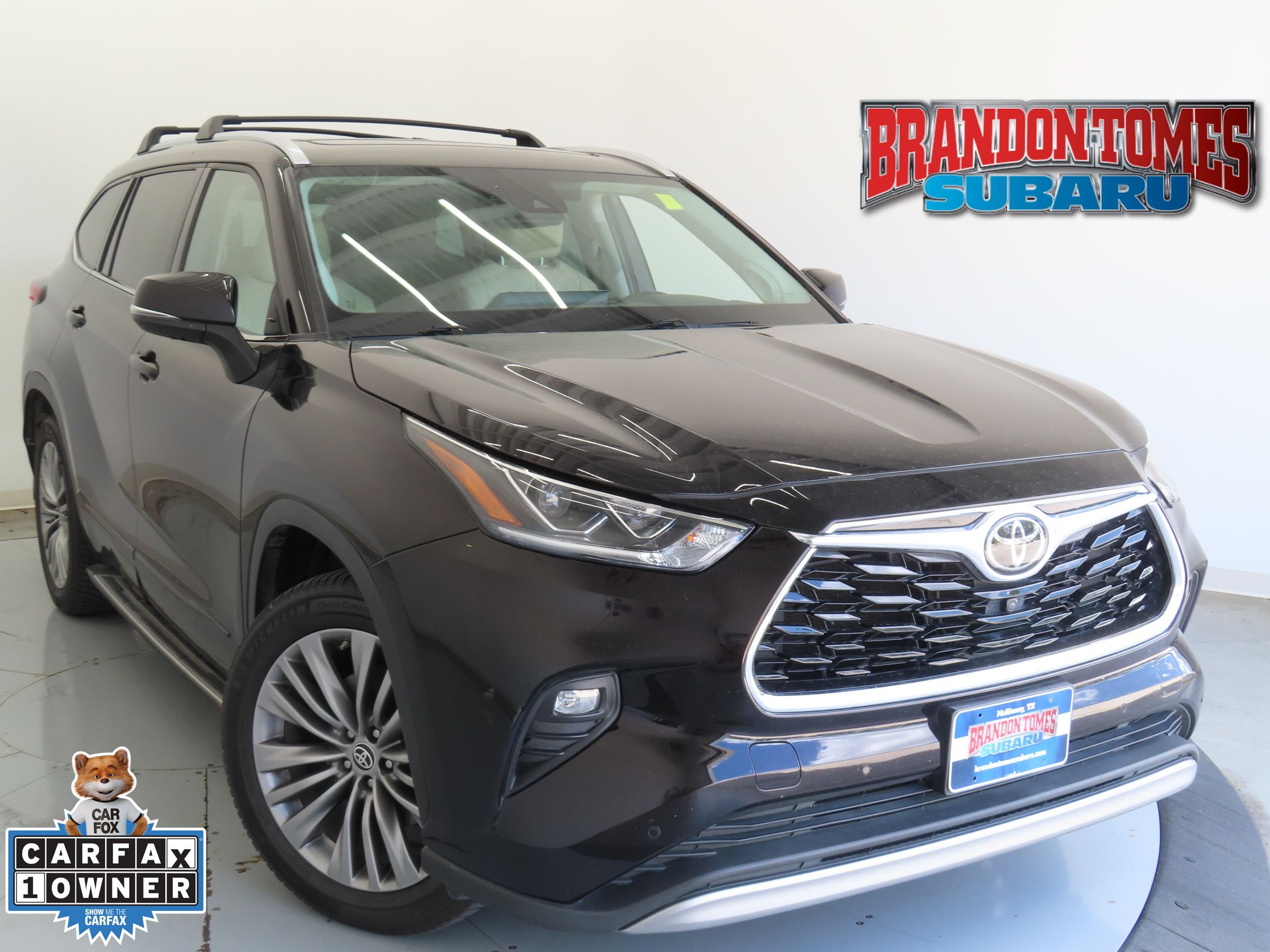 2020 Toyota Highlander Platinum's photo