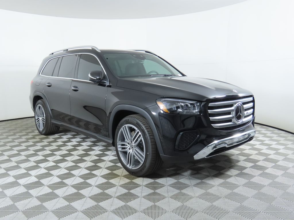 2025 Mercedes Benz GLS 450 4MATIC photo 3