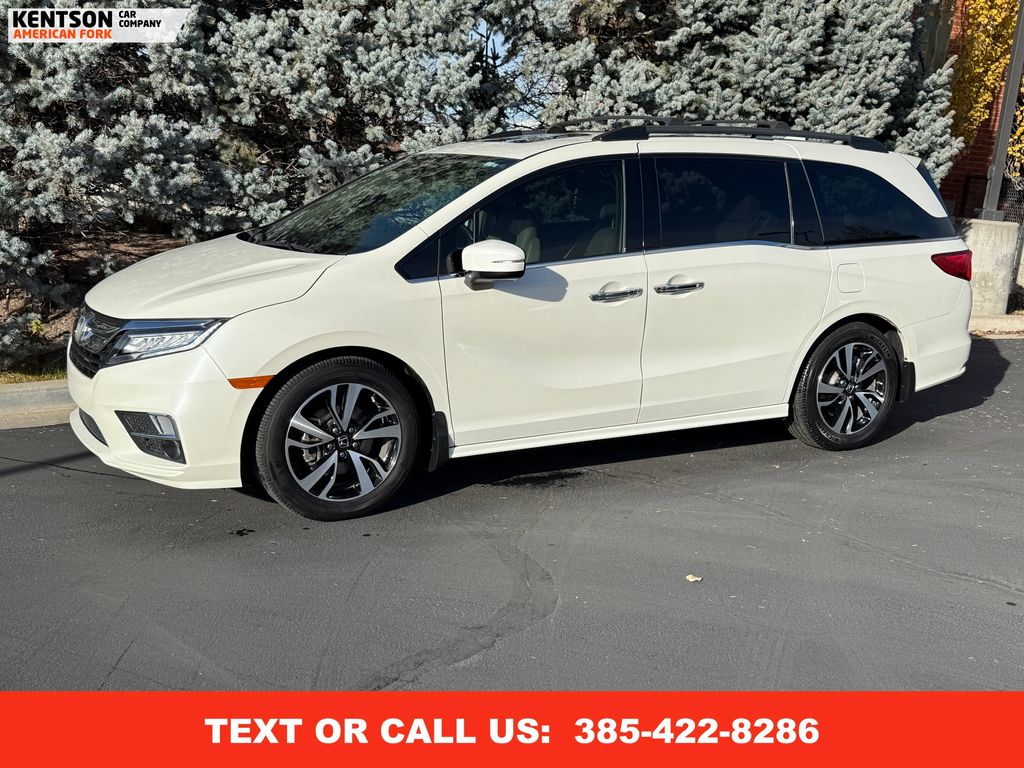 2018 Honda Odyssey Elite's photo