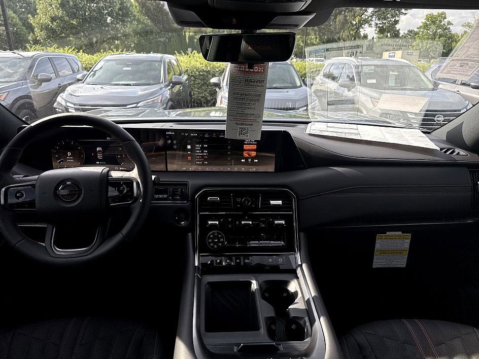 2025 Nissan Armada photo 17