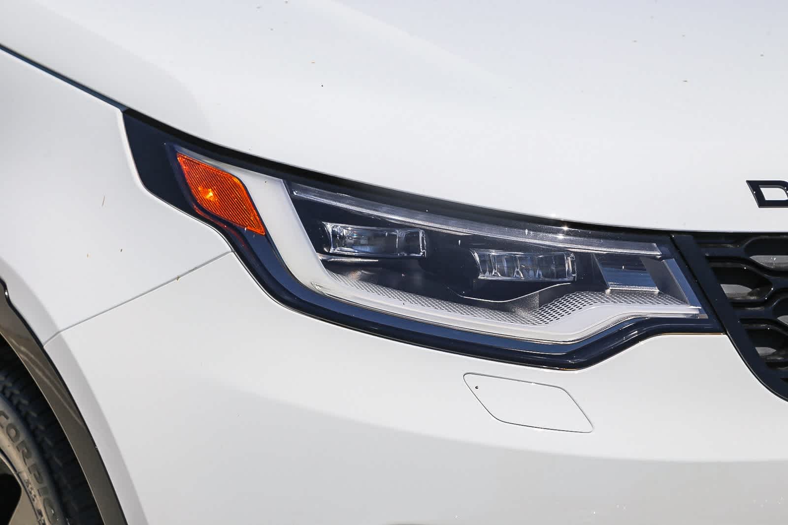 2025 Land Rover Discovery SE photo 4