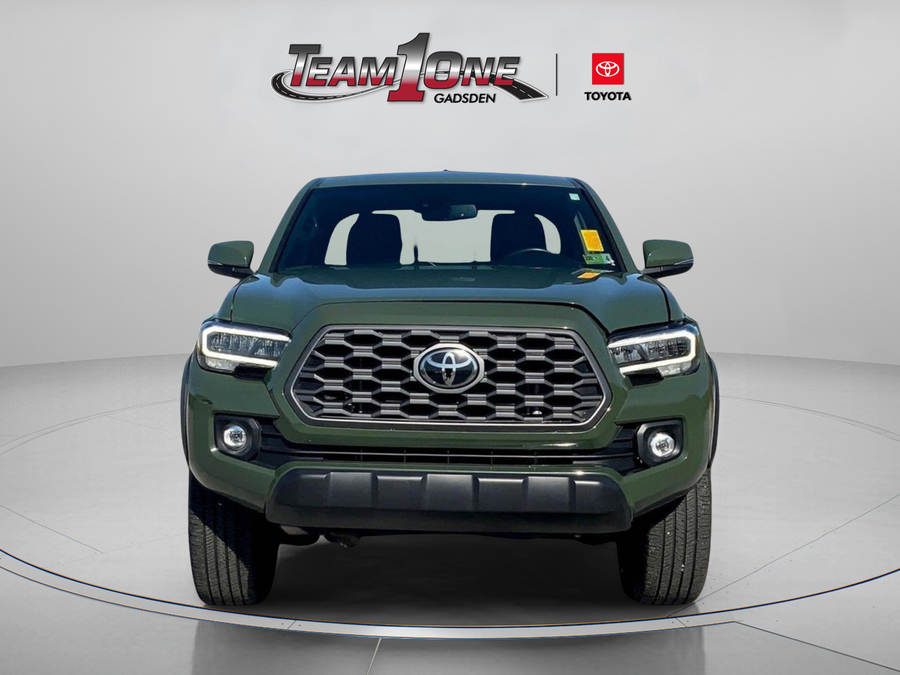 2022 Toyota Tacoma TRD Off-Road 4x4 photo 2