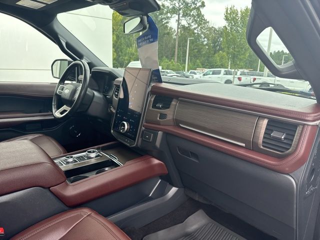 2022 Ford Expedition MAX Limited photo 34