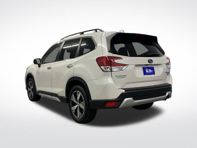 2019 Subaru Forester Touring photo 3