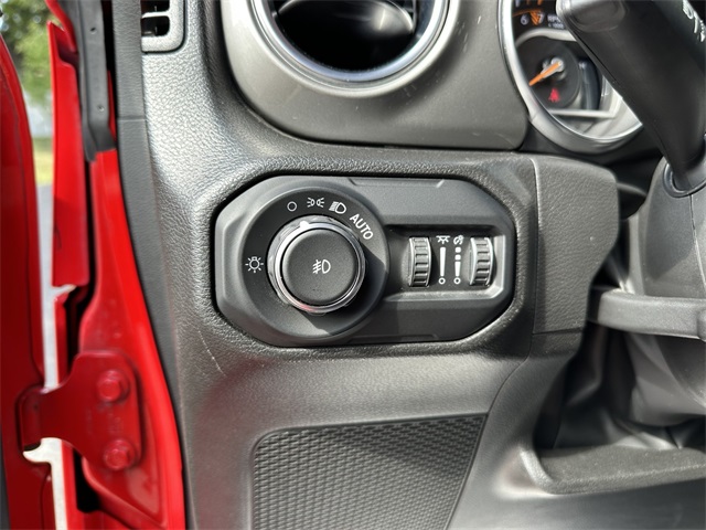 2022 Jeep Wrangler Unlimited Sahara photo 34
