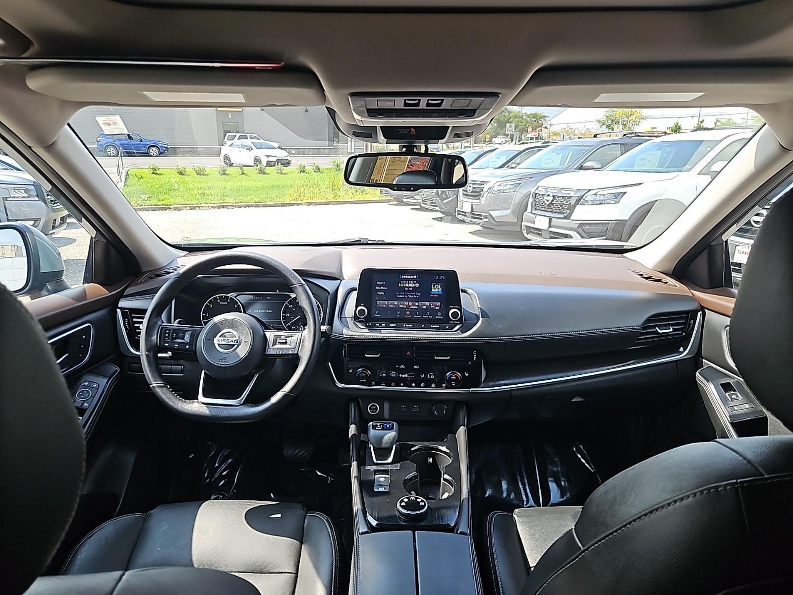 2021 Nissan Rogue SL photo 3