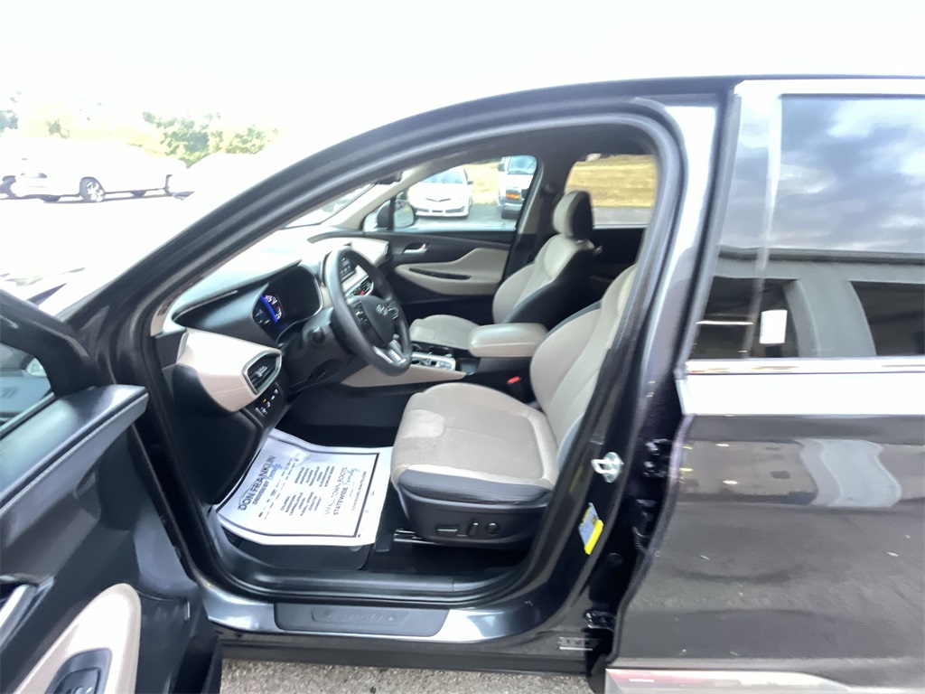 2020 Hyundai Santa Fe SEL photo 10