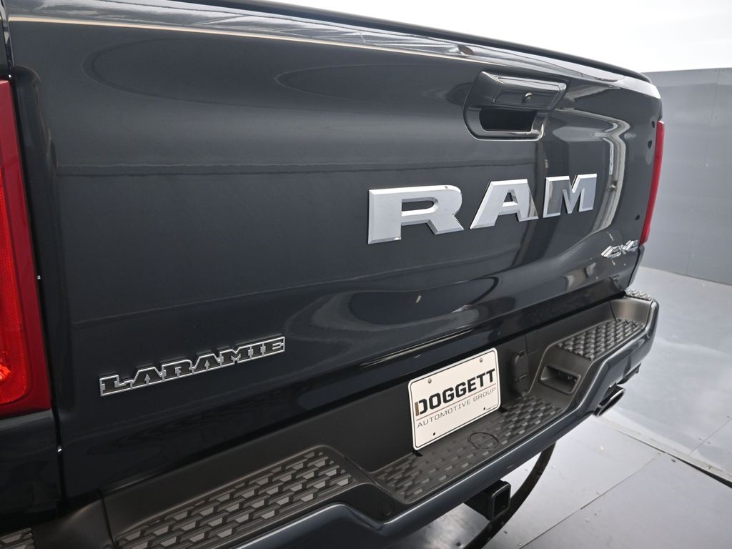2026 Ram 1500 Laramie photo 3
