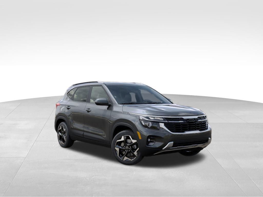 2025 Kia Seltos S photo 8