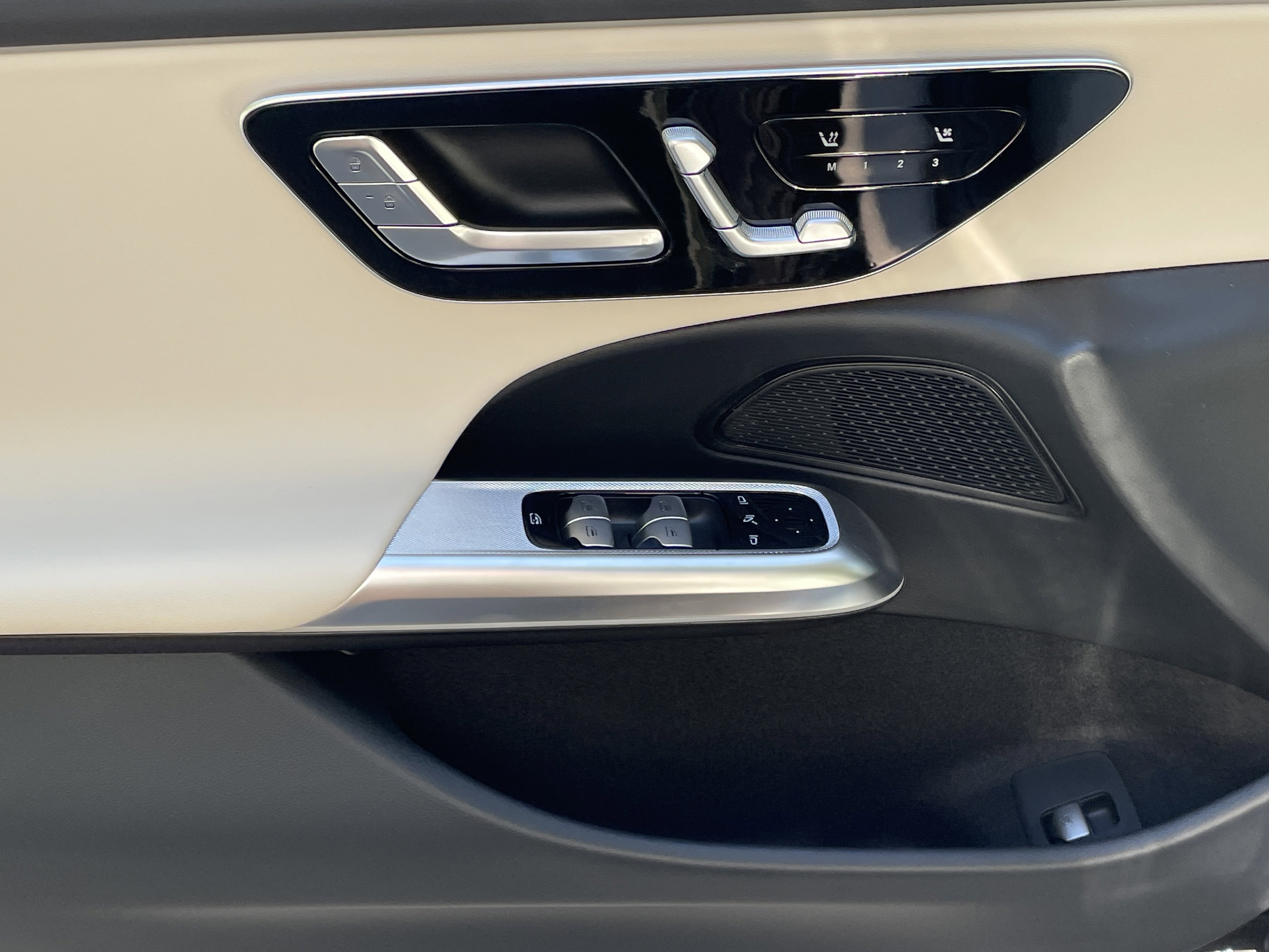 2026 Mercedes Benz E 350 Sedan photo 2
