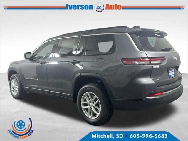 2025 Jeep Grand Cherokee Laredo X photo 3