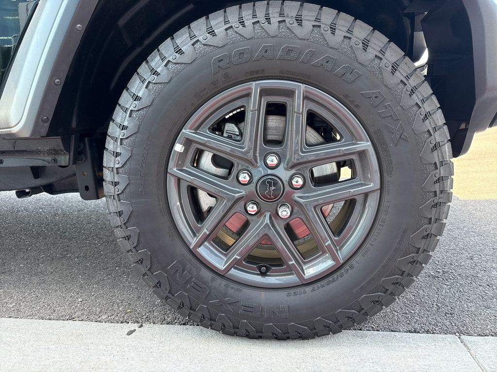 2025 Jeep Wrangler Sport S photo 12