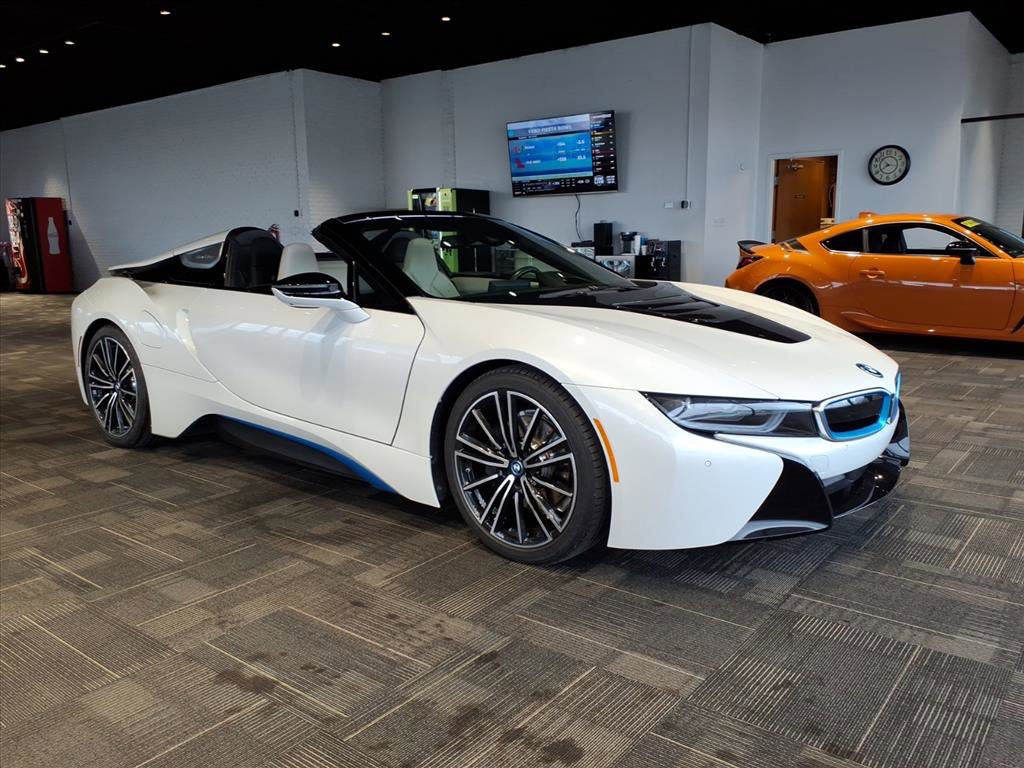 2019 BMW i8 Base's photo