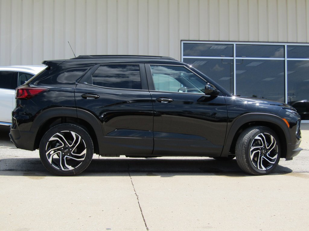2026 Chevrolet Trailblazer RS photo 2